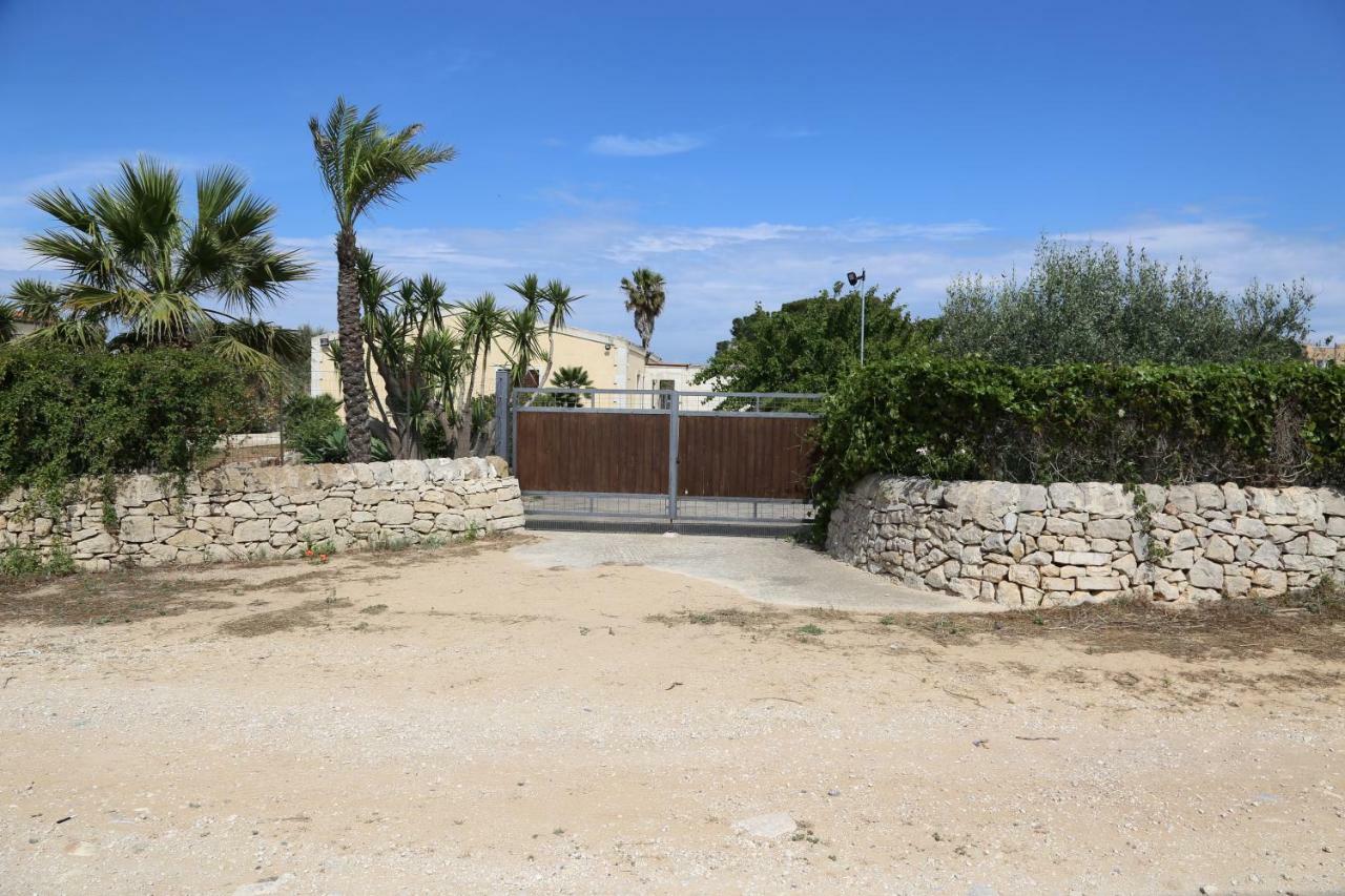 Ville Vendicari Al Mare Reitani Bagian luar foto